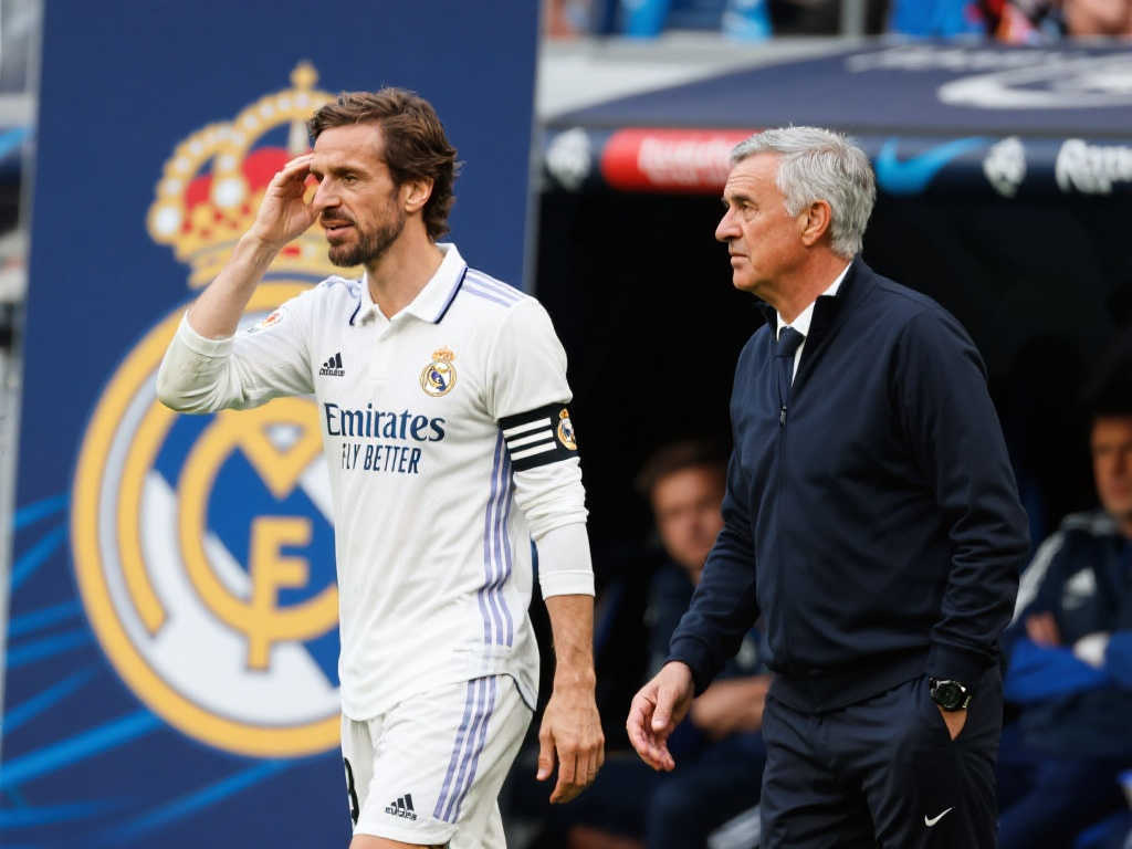 罗马诺：阿隆索已决定接受皇马邀请，只待安切洛蒂离任